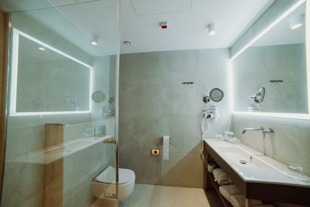 Hotel Evva Тарнобжег Экстерьер фото