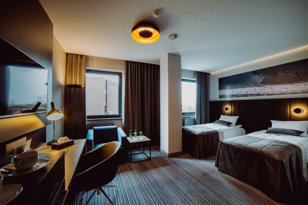 Hotel Evva Тарнобжег Экстерьер фото