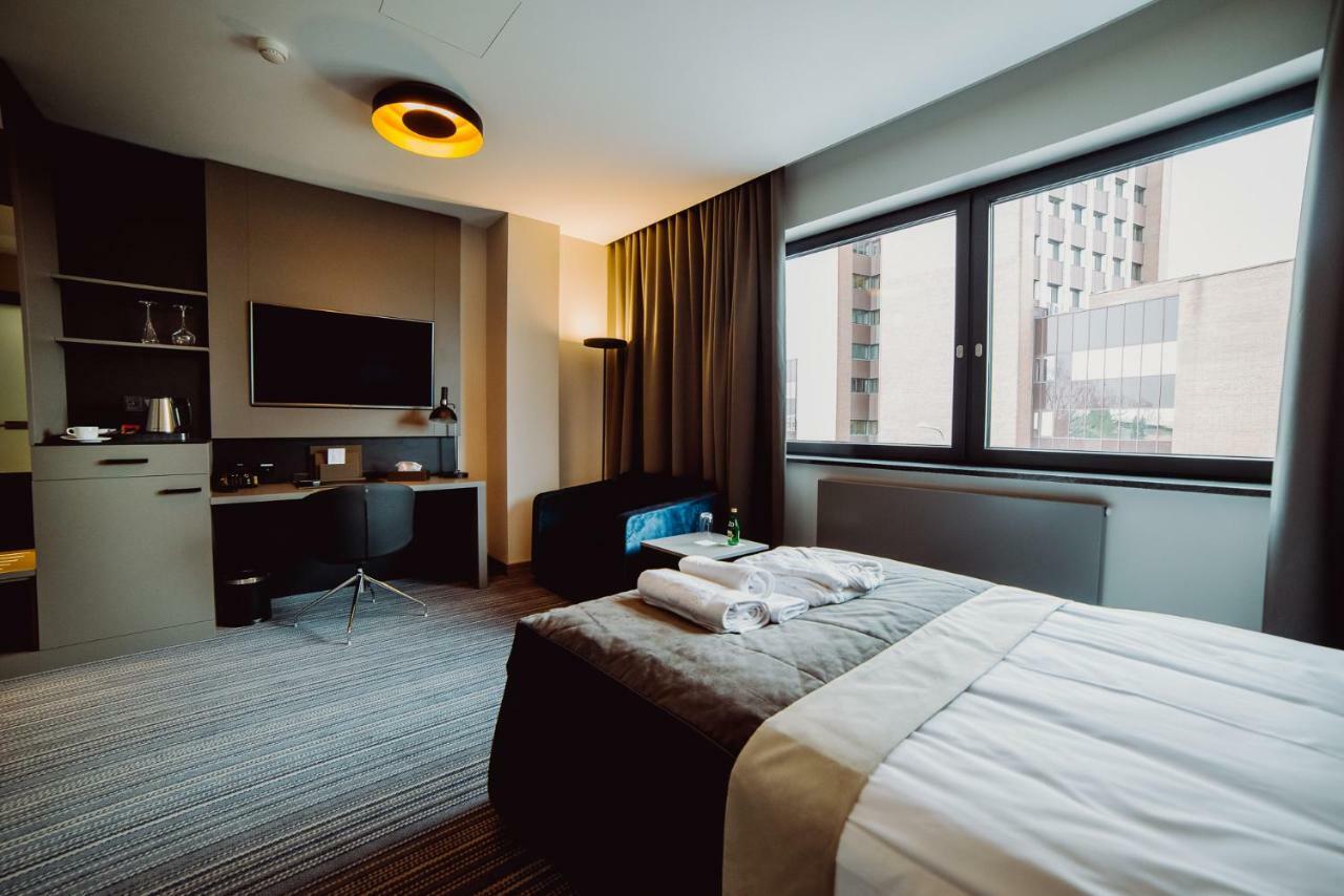 Hotel Evva Тарнобжег Экстерьер фото