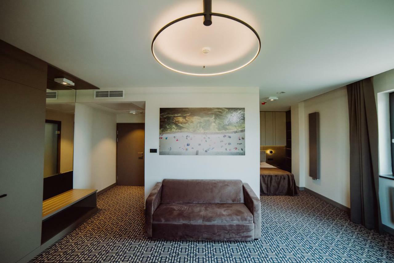 Hotel Evva Тарнобжег Экстерьер фото